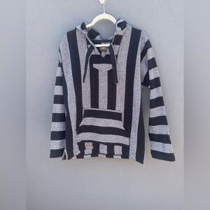 Retrofit Black and Gray Patterned Hoodie